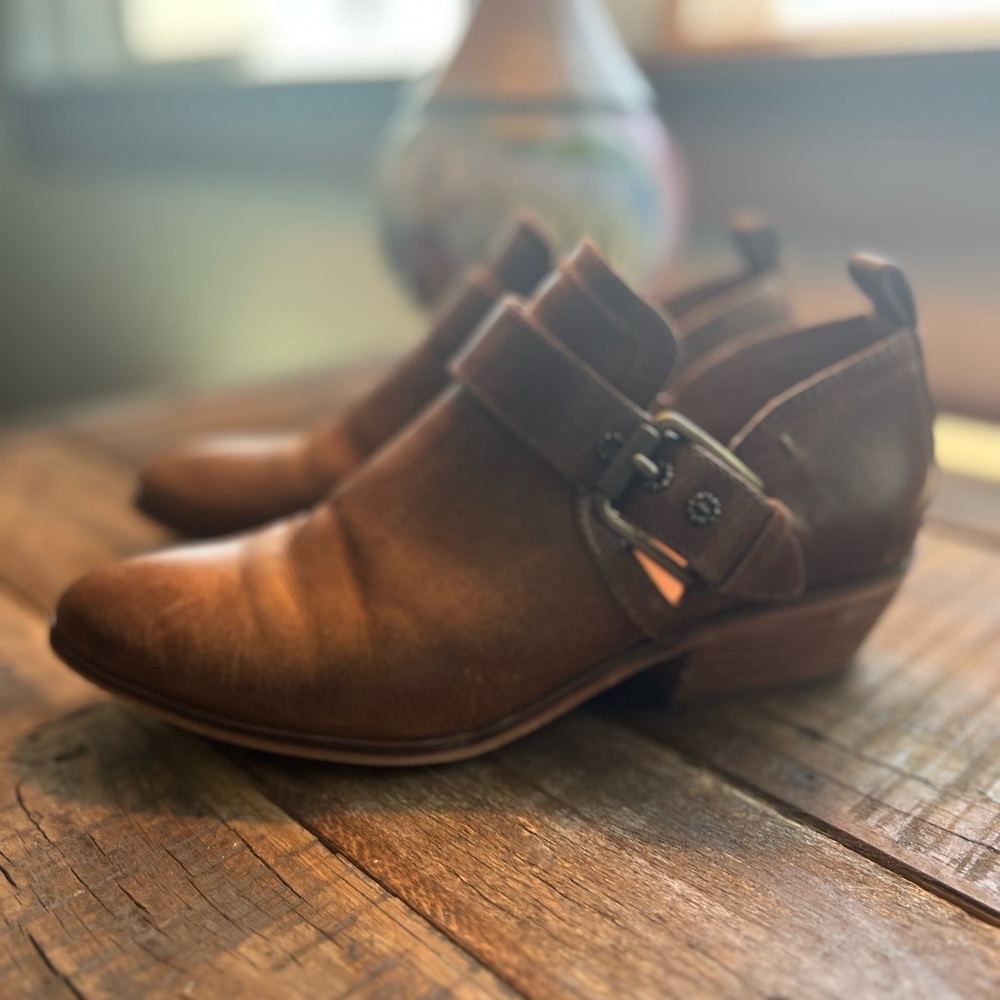 Fry & Co Rubble Moto Slip On Size 6.5